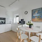 Luxurious 3br Center Διαμέρισμα
