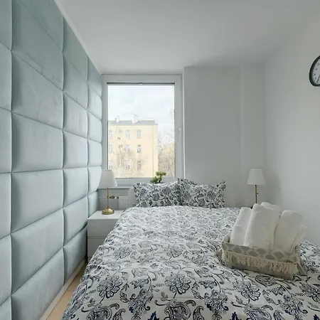 Luxurious 3br Center Warsaw