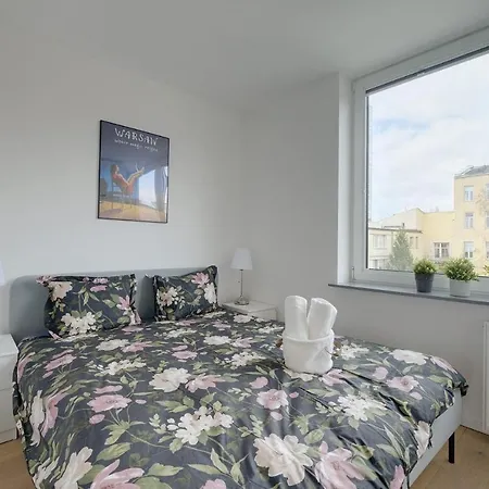 Luxurious 3br Center *